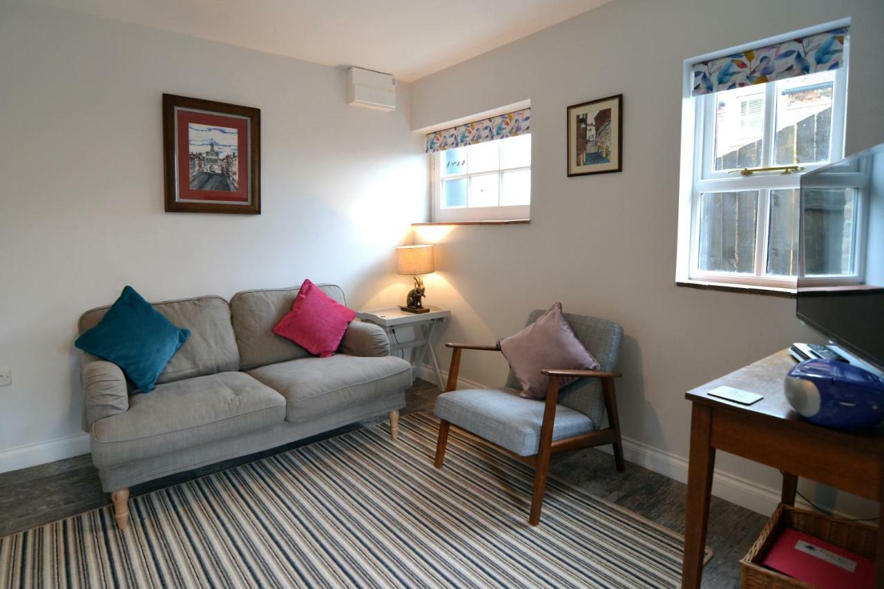 Holiday home Pine Tree Lodge, *